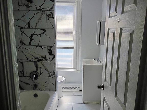 5th image of 79 Garden St APT 1
