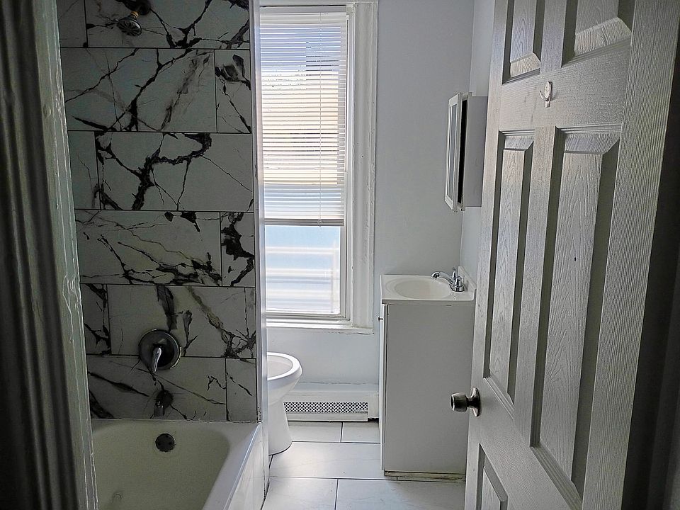 1st image of 79 Garden St APT 1
