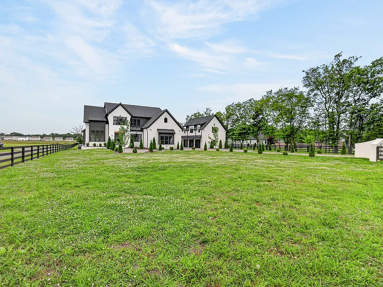360 Rucker Rd — Photo 107