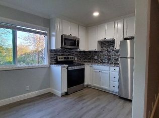 423 Clinton Ave, Roseville, CA 95678