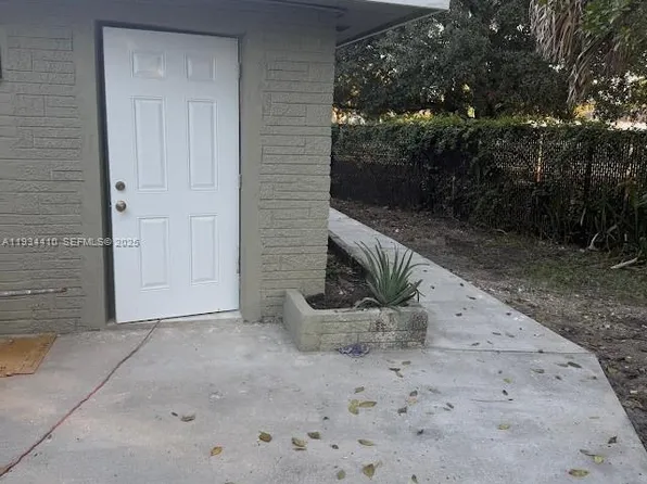 1021 NW 25th Way #3, Fort Lauderdale, FL 33311