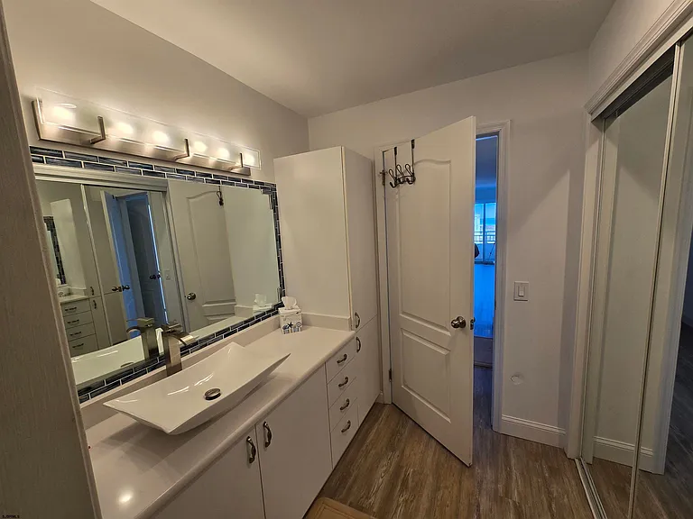 600 W Brigantine Ave #310 — Photo 22