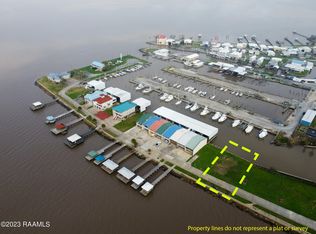 516 Bayview Ln, Cypremort Point, LA 70538