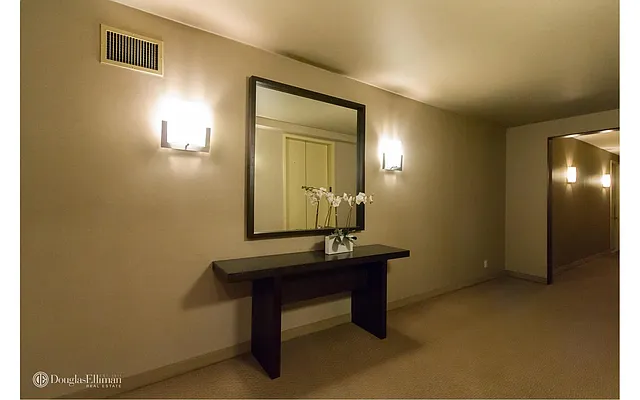 Rented by Douglas Elliman | media 22