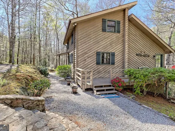 185 Honeysuckle Ln, Clayton, GA 30525