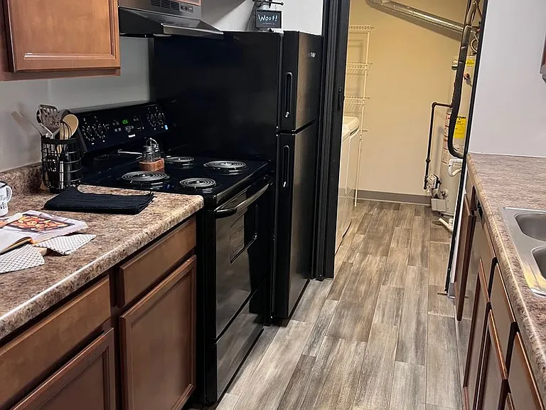 Brandychase Apartments — Photo 4