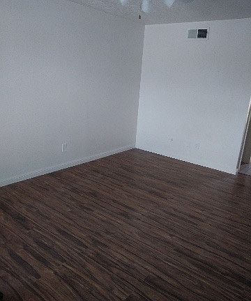 2nd image of 1105 Chelwood Park Blvd NE