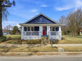 153 N Birdneck Rd, Virginia Beach, VA 23451