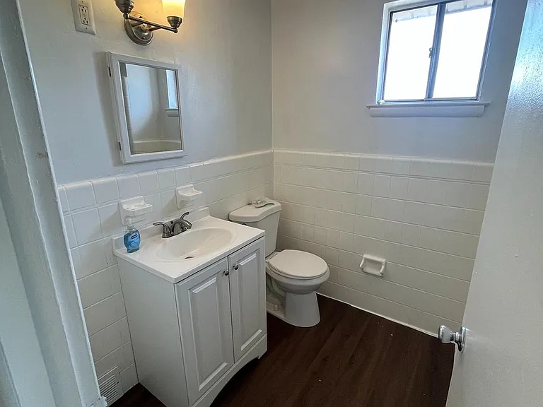168 N Bonsall Ave — Photo 12