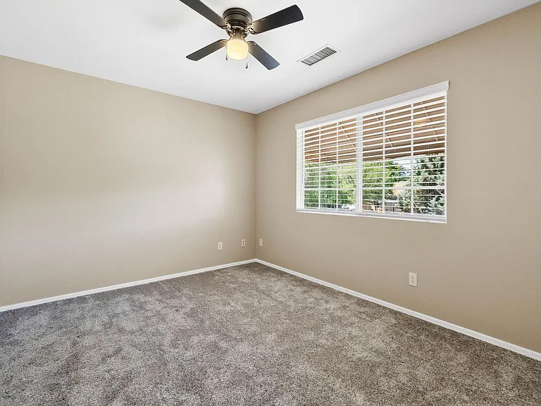 741 Gail Gardner Way #L — Photo 17