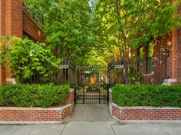 2222 N Racine Ave APT 12, Chicago, IL 60614