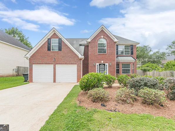 330 Kentwood Springs Dr, Hampton, GA 30228
