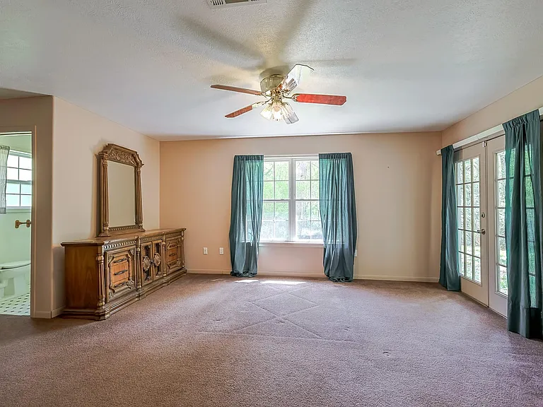 8 Vick Rd — Photo 19