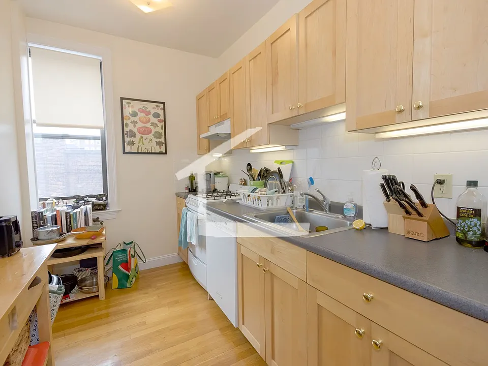 1334 Commonwealth Ave #15