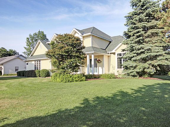 3rd image of 378 Erin Isle Dr