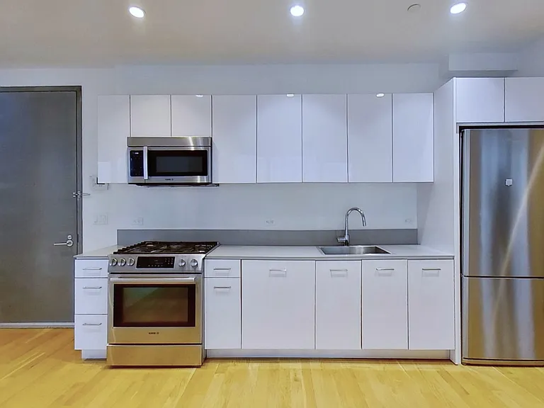 22-22 Jackson Ave #615 — Photo 6