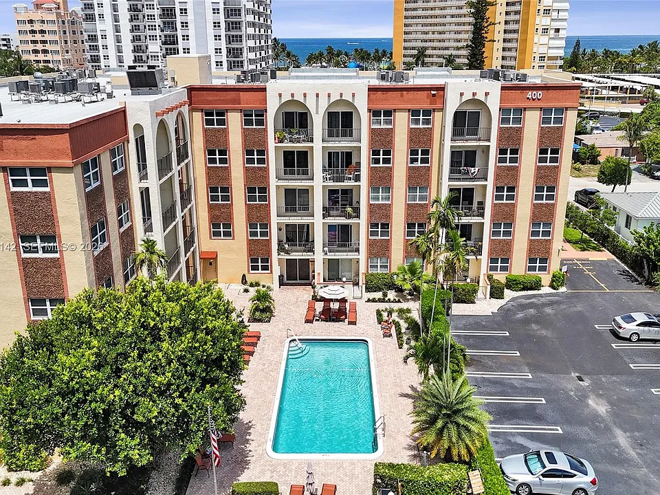 400 N Riverside Dr #406