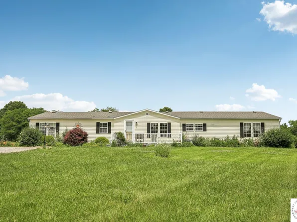 507 NW 165th St, Centerview, MO 64019