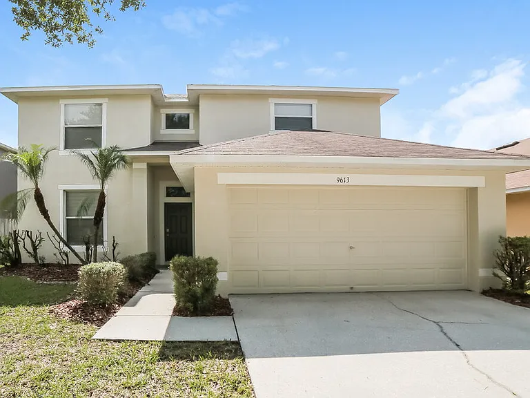 9613 Laurel Ledge Dr — Photo 1