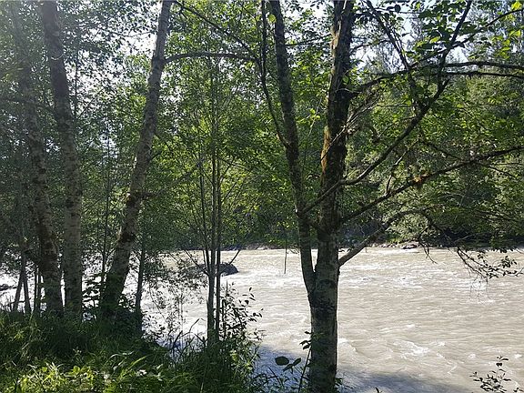 5th image of 108 Riverview Dr