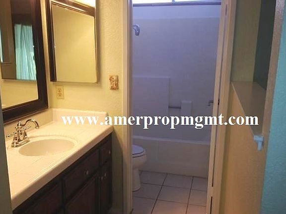4th image of 4830 Idaho Dr