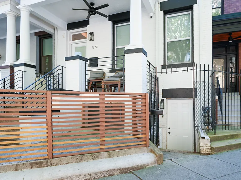 1622 Lamont St NW #1 — Photo 20