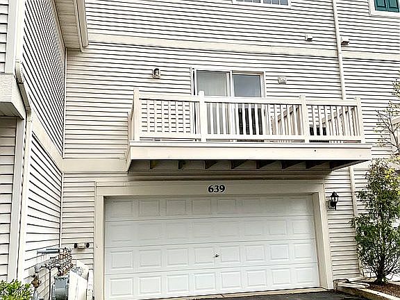2nd image of 639 S Rosehall Ln