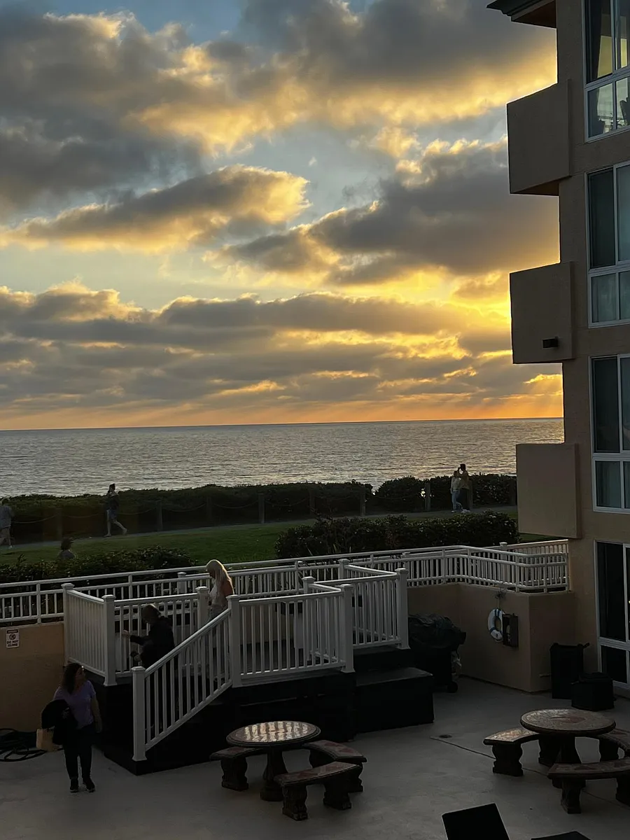 Building Photo - 4627 Ocean Blvd #220
