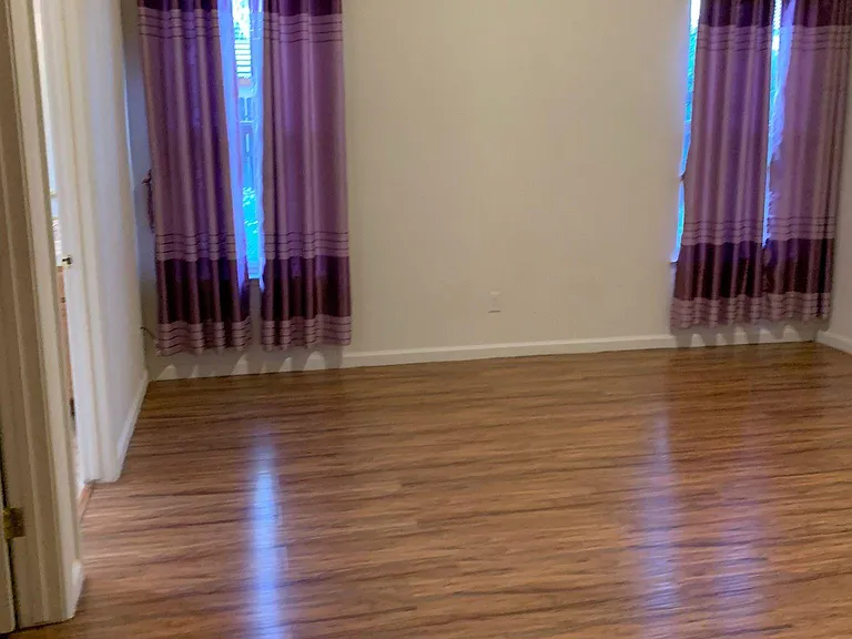 2832 E Cromwell Ave — Photo 11
