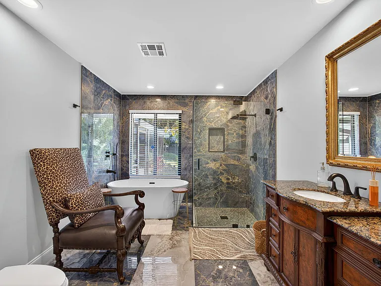 168 Thornton Dr — Photo 28