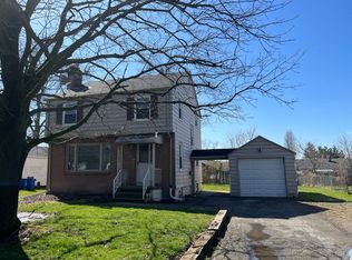 625 Churchill Rd, Girard, OH 44420