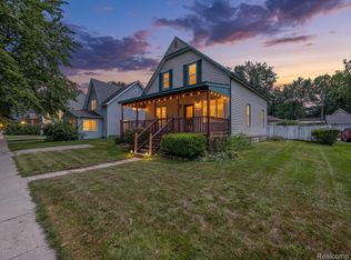 349 Monroe St, Carleton, MI 48117