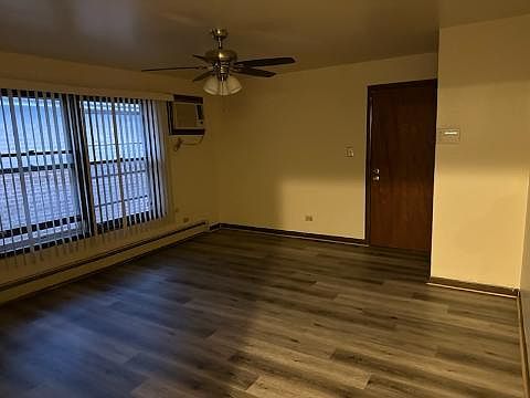 3rd image of 1621 Downs Dr APT 3E
