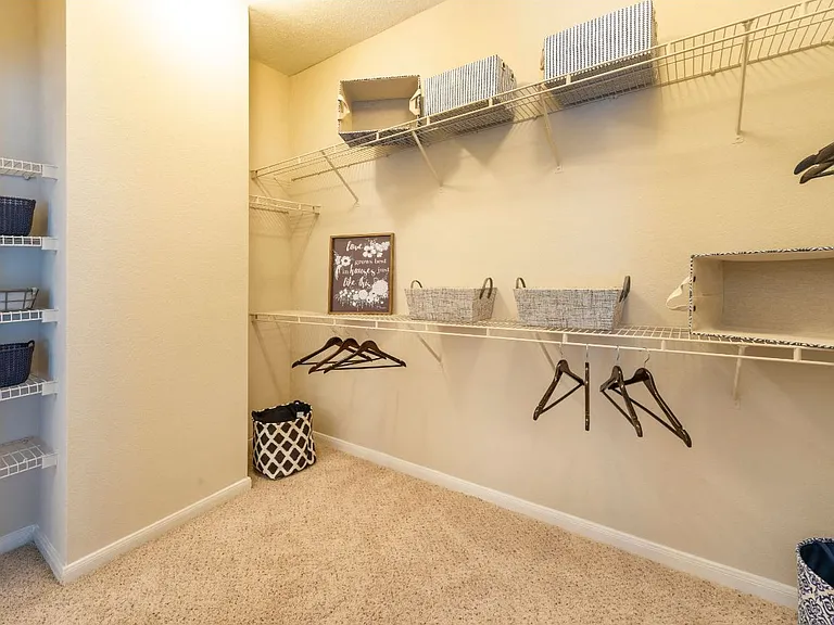 Midtown huge closets