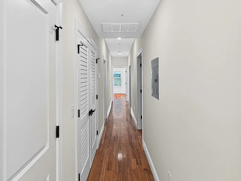 270 Hunterdon St #3 — Photo 9