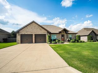 135 Fox Loop, Muscle Shoals, AL 35661