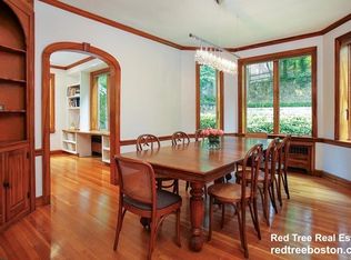 75 Somerset Rd #1, Brookline, MA 02445