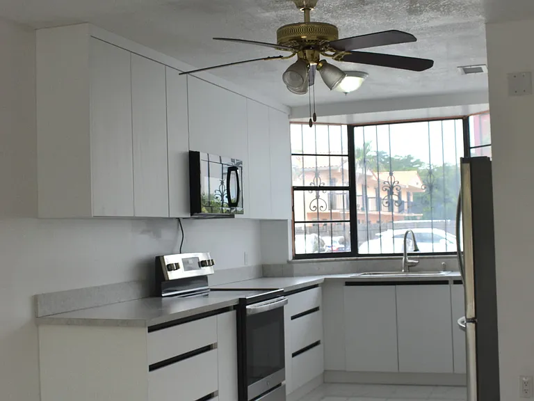 8001 NW 7th St #16 — Photo 7