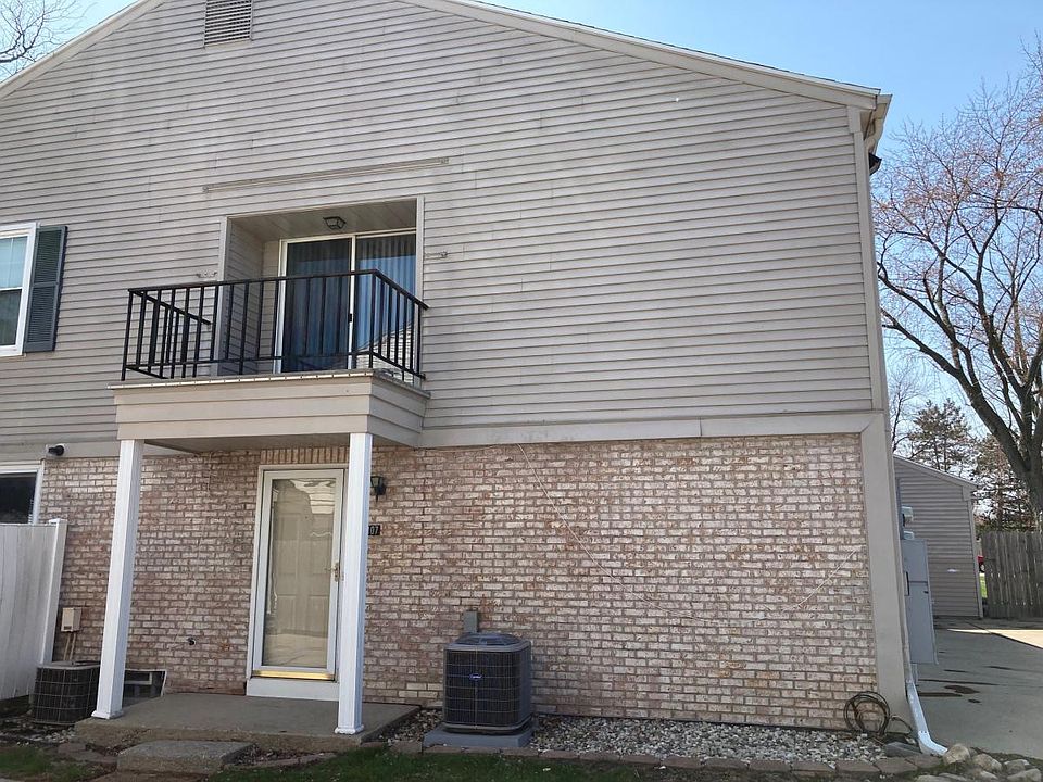 1st image of 24107 Meadow Bridge Dr