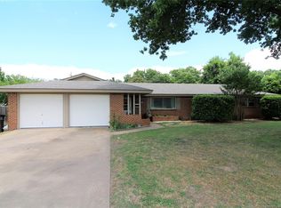 1318 SE Swan Dr, Bartlesville, OK 74006