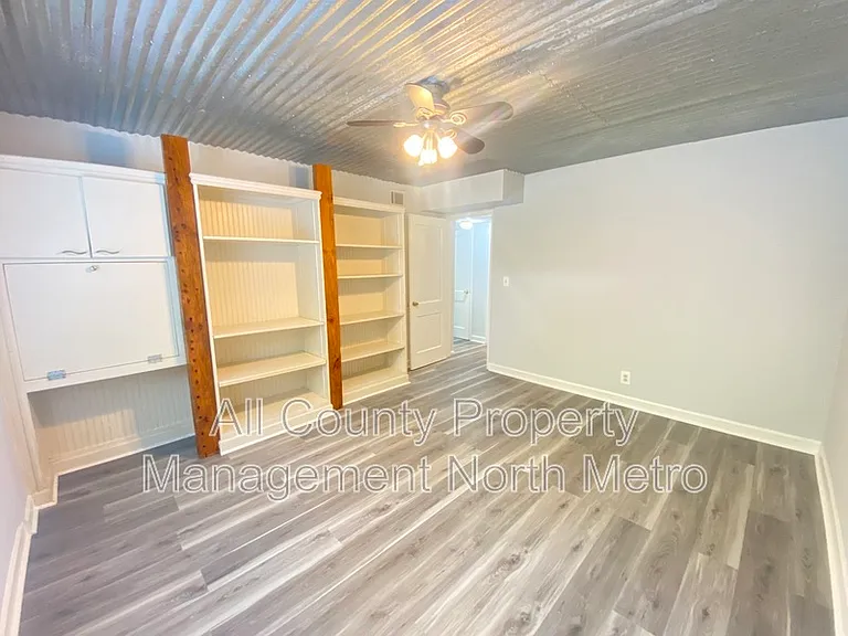 702 Argonne Ave NE #1 — Photo 15