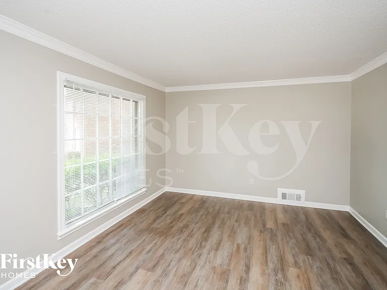 7006 Loddon Cv — Photo 9