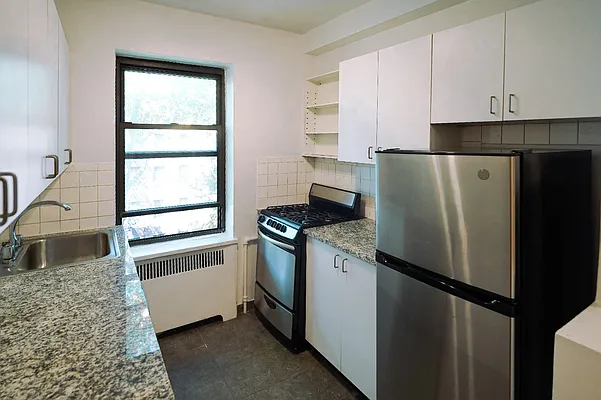 Rented by 620 MGMT | media 13