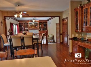 3104 S Fallbrook Ct, Blue Springs, MO 64015