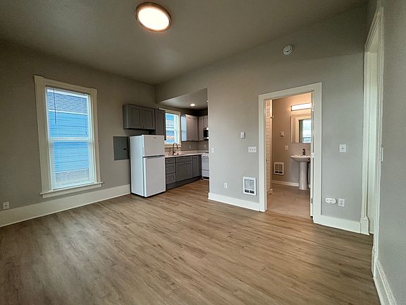 5th image of 1224 N I St APT 101