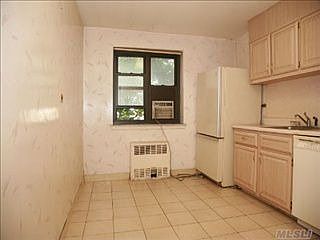 3rd image of 2930 137th St APT 1G