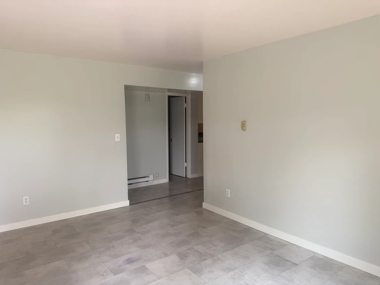 2 bed, 1325 sqft, $1,500 — Photo 2