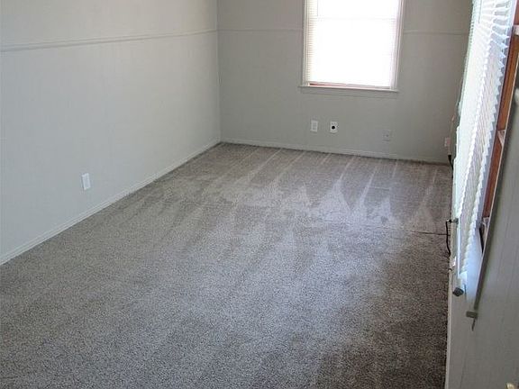 2nd image of 1210 Gypsum Ave
