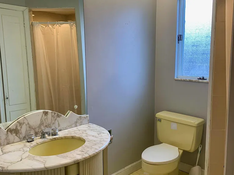 Bathroom #1