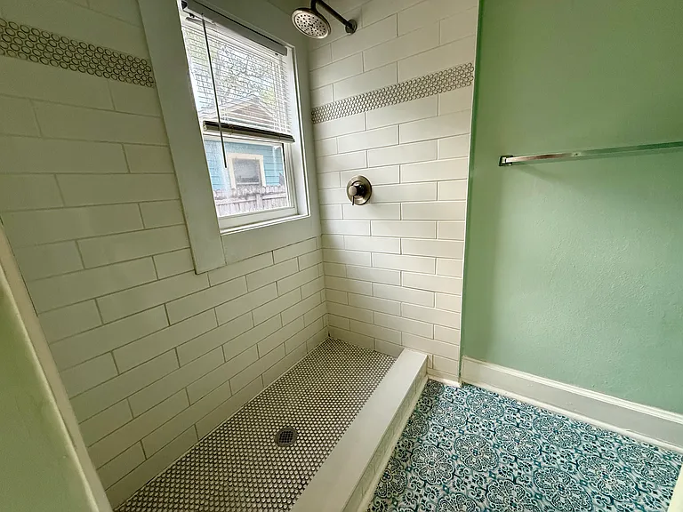 412 Louden Ave — Photo 14